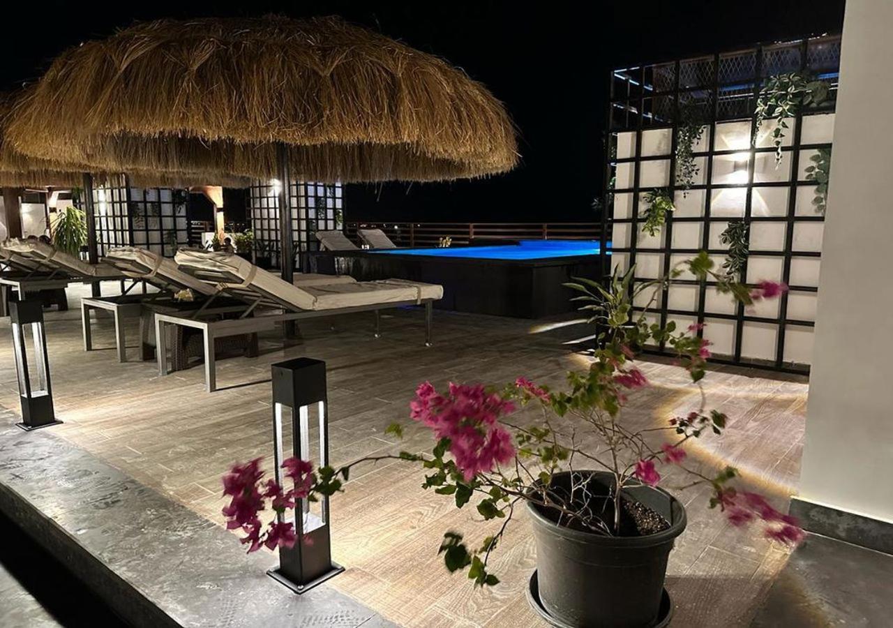 Sanctuary Sunlit Hurghada Haven With 4 Pools, Rooftop Sunsets & Gourmet Bites Steps Away Ngoại thất bức ảnh