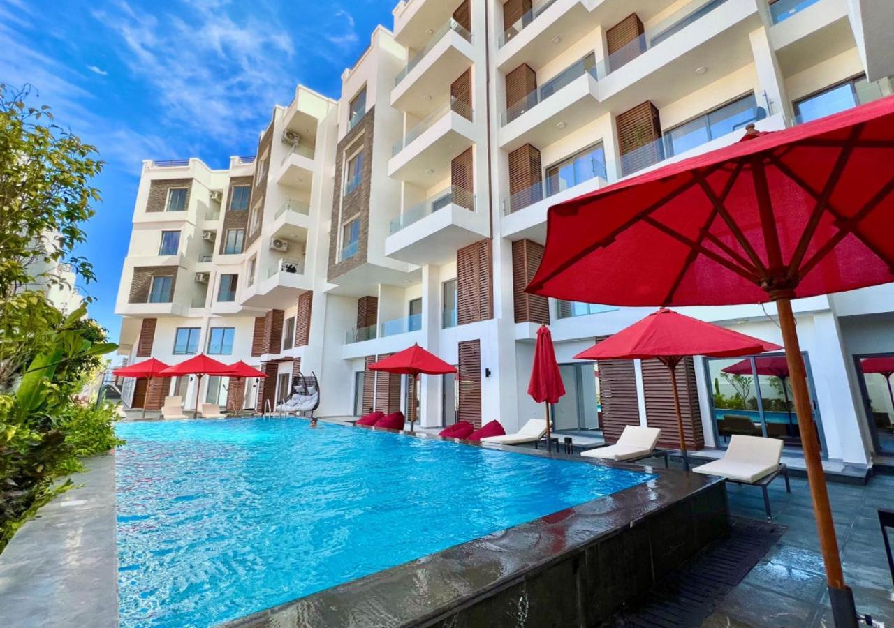 Sanctuary Sunlit Hurghada Haven With 4 Pools, Rooftop Sunsets & Gourmet Bites Steps Away Ngoại thất bức ảnh