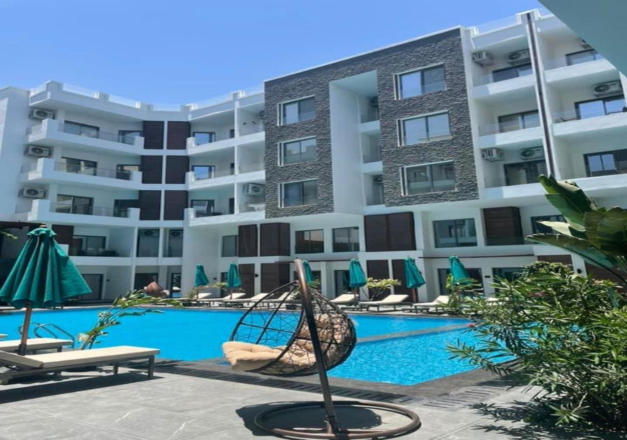 Sanctuary Sunlit Hurghada Haven With 4 Pools, Rooftop Sunsets & Gourmet Bites Steps Away Ngoại thất bức ảnh