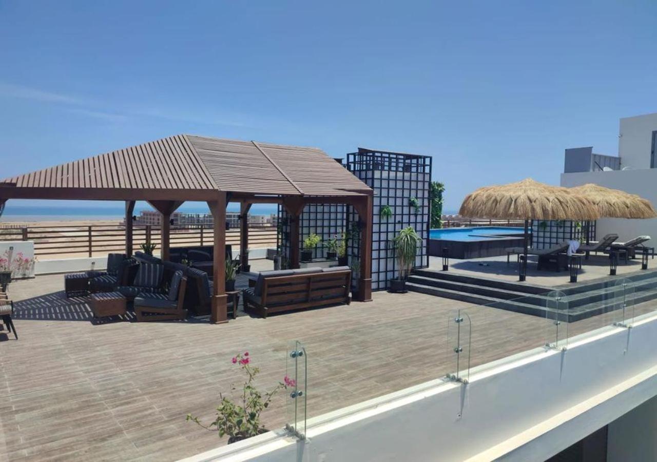 Sanctuary Sunlit Hurghada Haven With 4 Pools, Rooftop Sunsets & Gourmet Bites Steps Away Ngoại thất bức ảnh