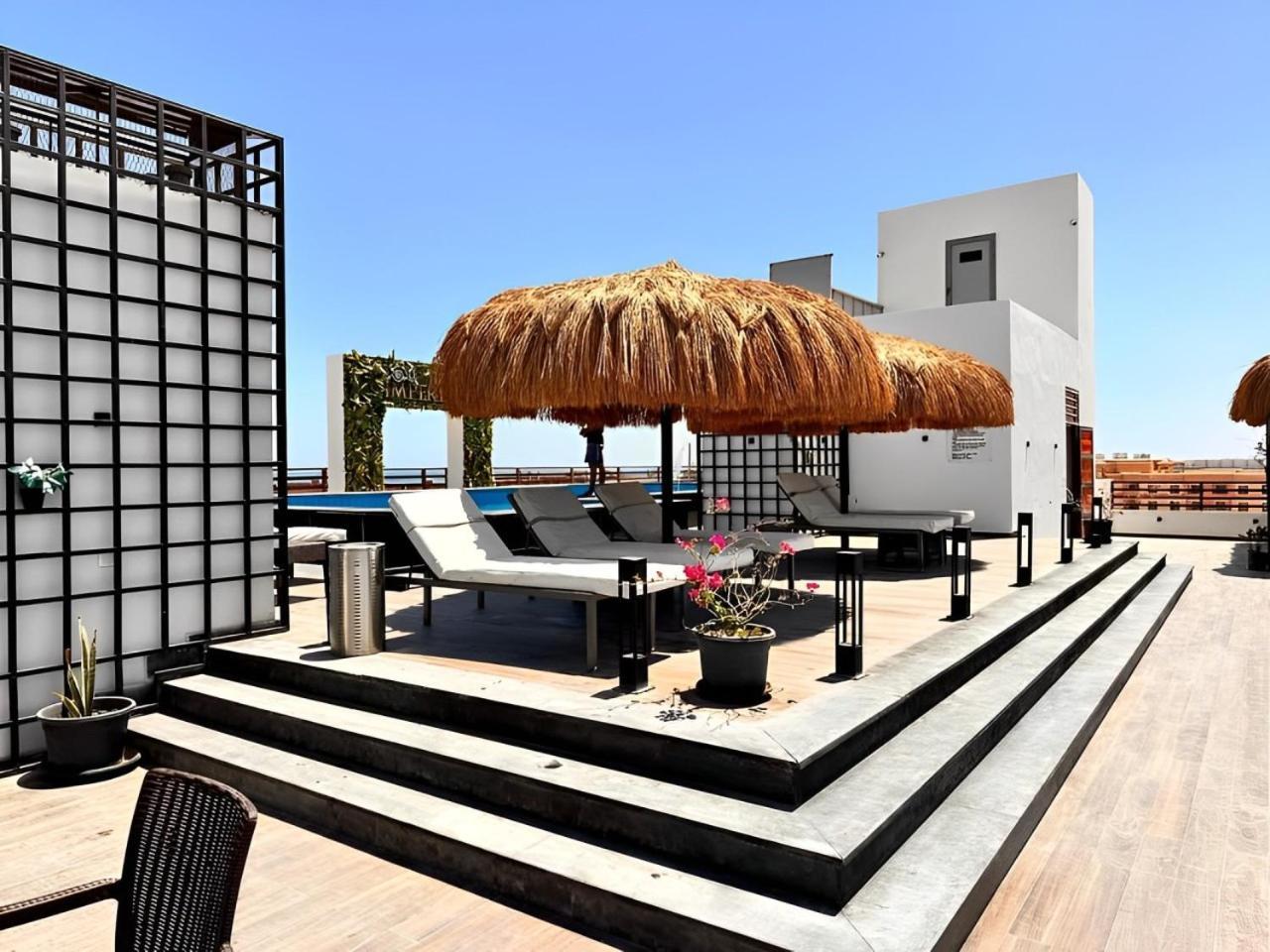Sanctuary Sunlit Hurghada Haven With 4 Pools, Rooftop Sunsets & Gourmet Bites Steps Away Ngoại thất bức ảnh